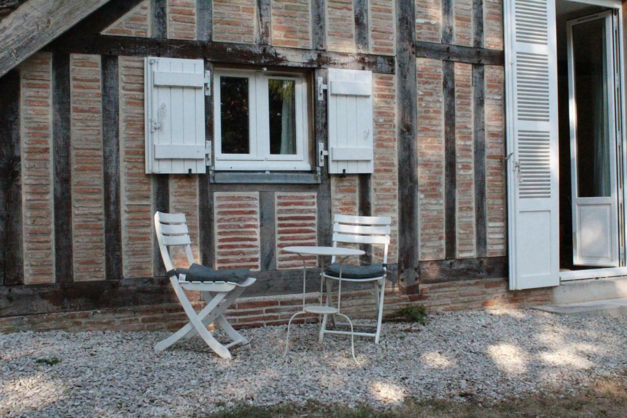 Le Gite De Saint Phal Esterno foto